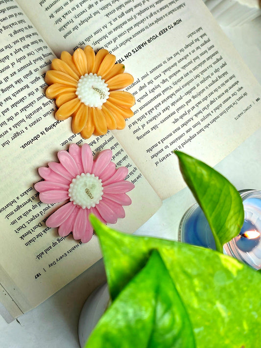 Daisy Flower Floating Candle – Decorative Water Candle for Events & Décor
