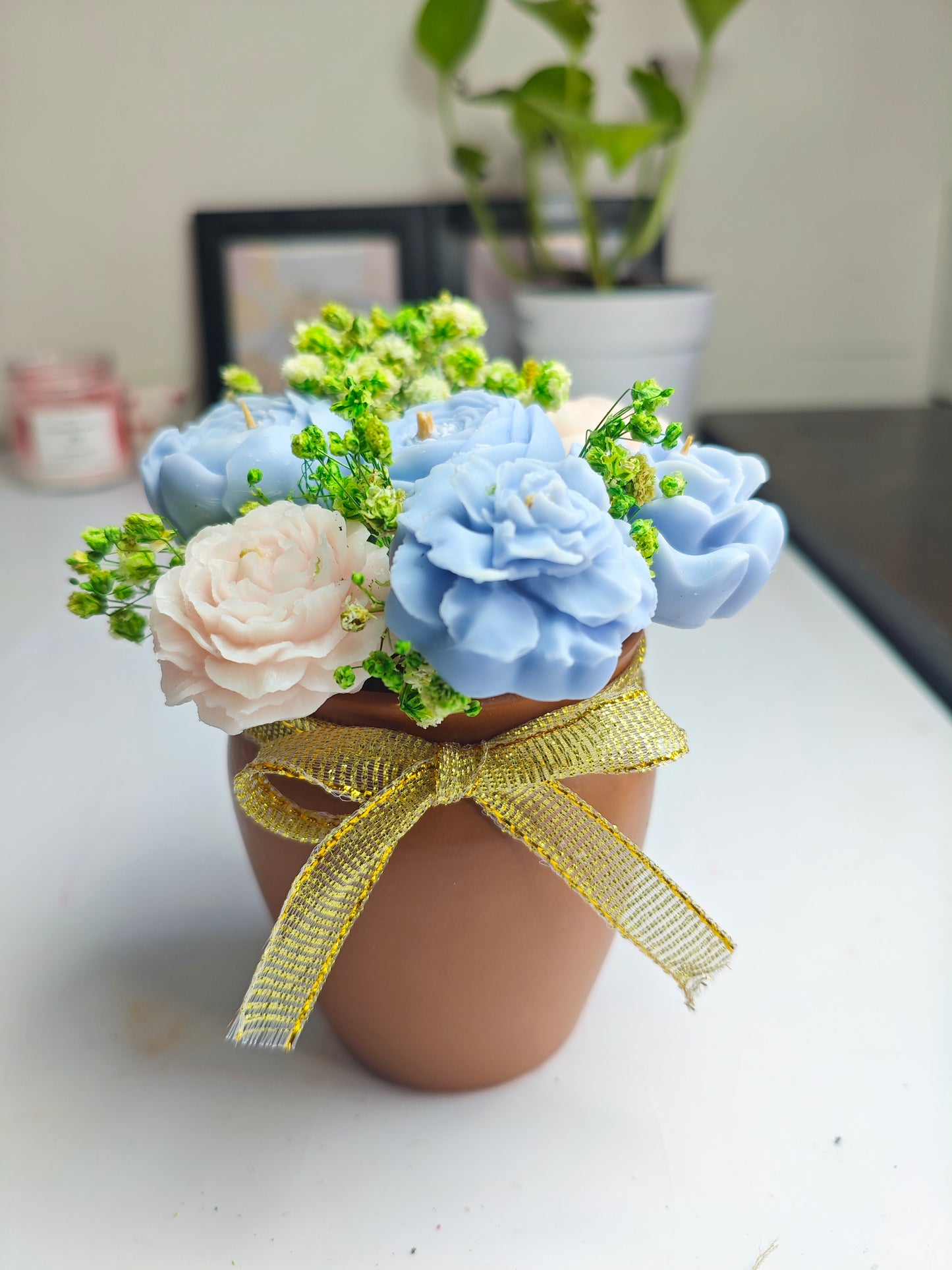 Elegant Bloom Bouquet – Handmade Floral Gift Candle